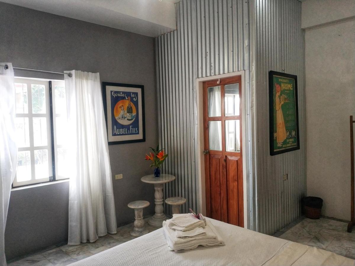 Bed and Breakfast Stone Creek House Romblon Экстерьер фото